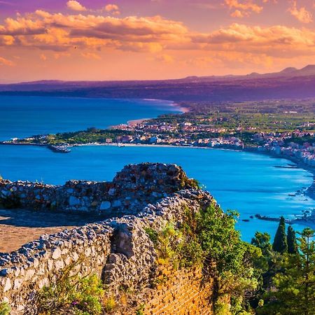 Apartament La Casa Di Elvira Giardini-Naxos Zewnętrze zdjęcie