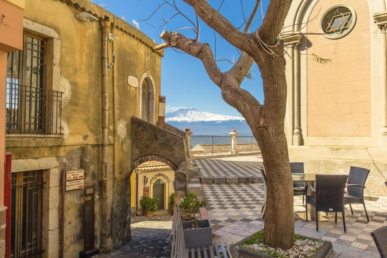 Apartament La Casa Di Elvira Giardini-Naxos Zewnętrze zdjęcie